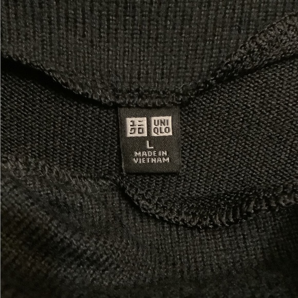 Uniqlo boxy fit mock neck sweater - Picture 6 of 9